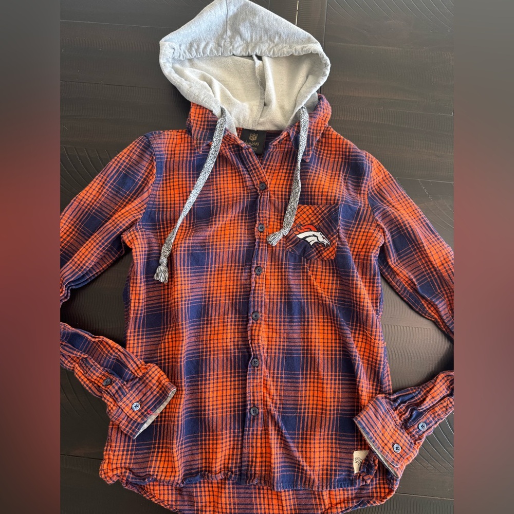 Orange and navy‎ Denver Broncos Hooded long sleeve button up Juniors #NFL
